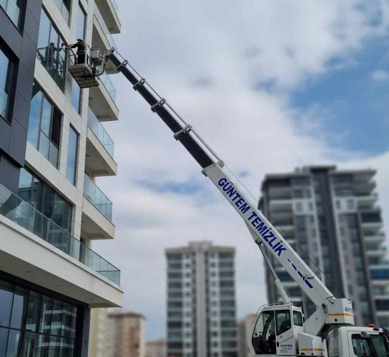 Hadımköy dış cephe cam temizlik firması