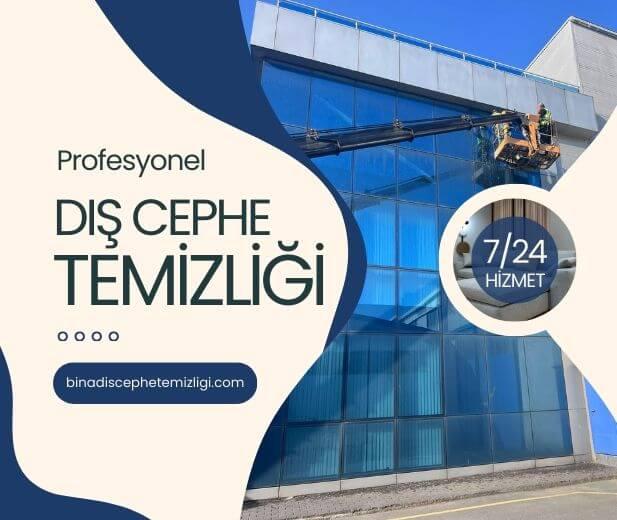 Cam cepheli binada vinçli ekipmanla yapılan profesyonel temizlik uygulaması